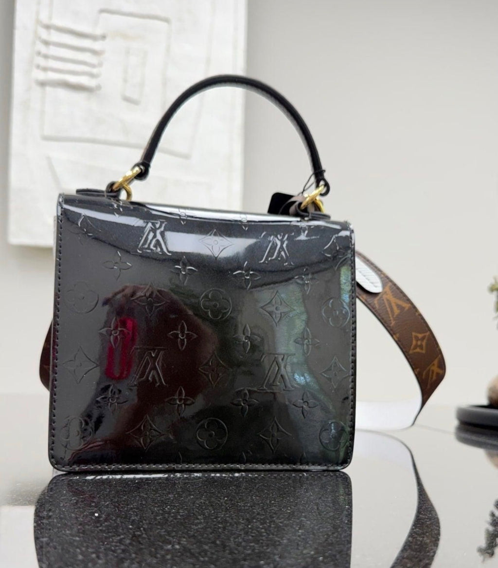 LV BLACK VERNIS MONOGRAM
