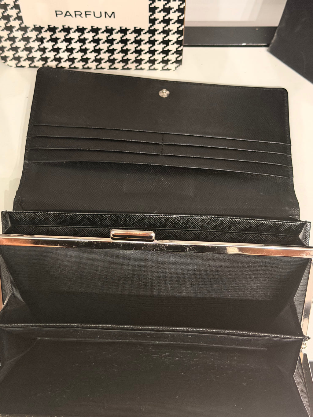 Burberry Vintage Check Long Wallet – Beige & Black