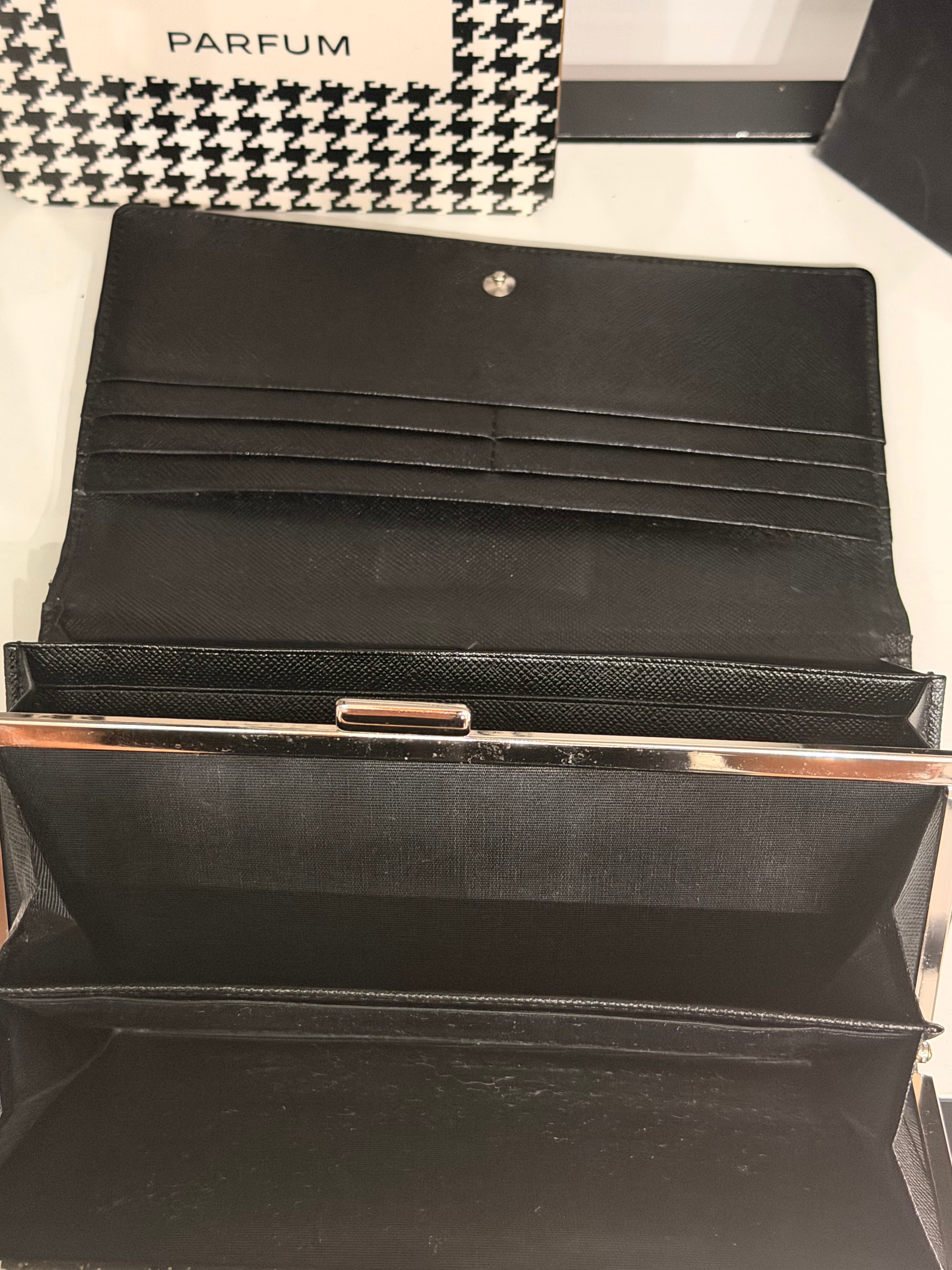 Burberry Vintage Check Long Wallet – Beige & Black
