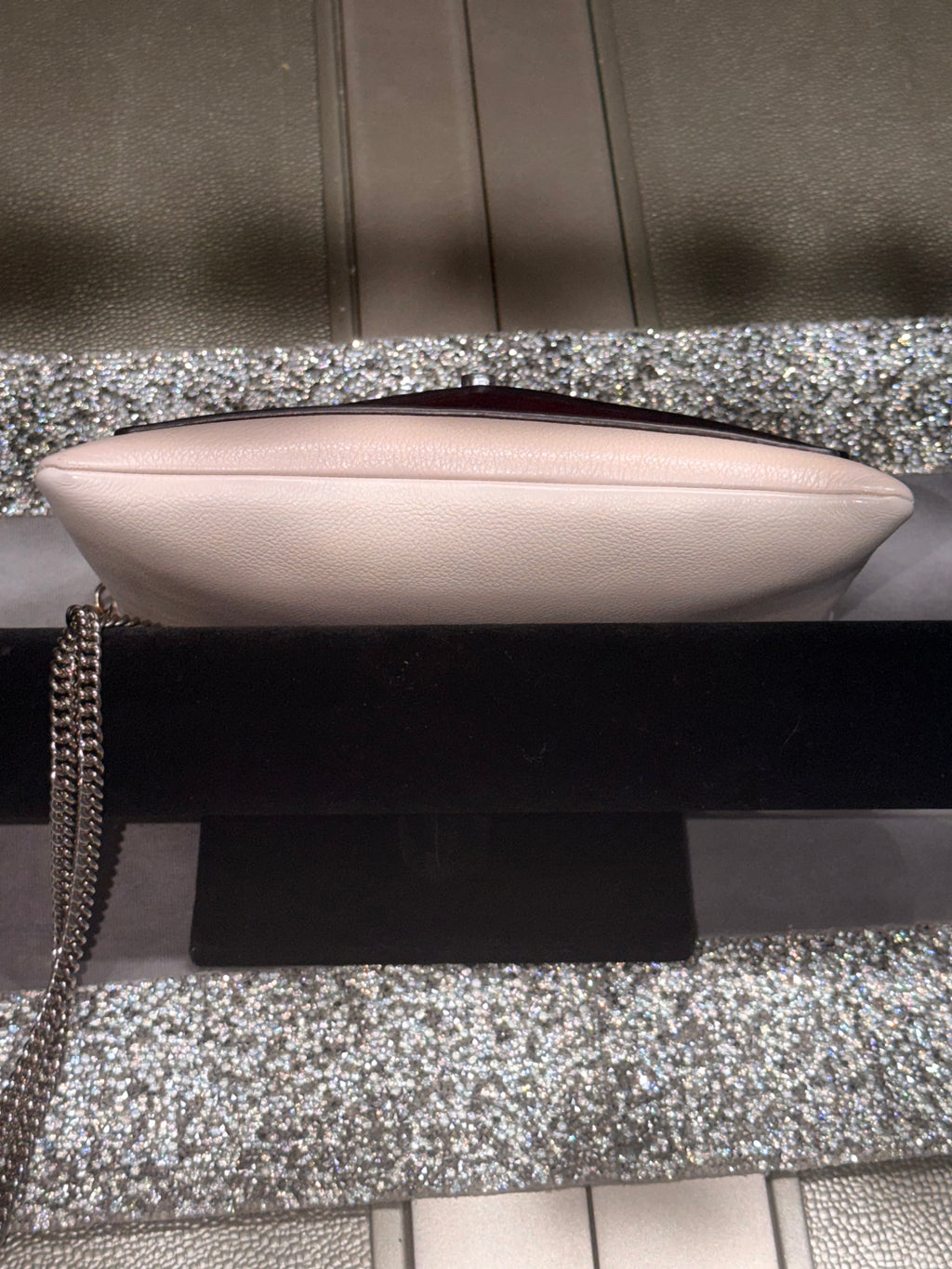Louis Vuitton Mylockme Chain Pochette White & Pink Shoulder Bag
