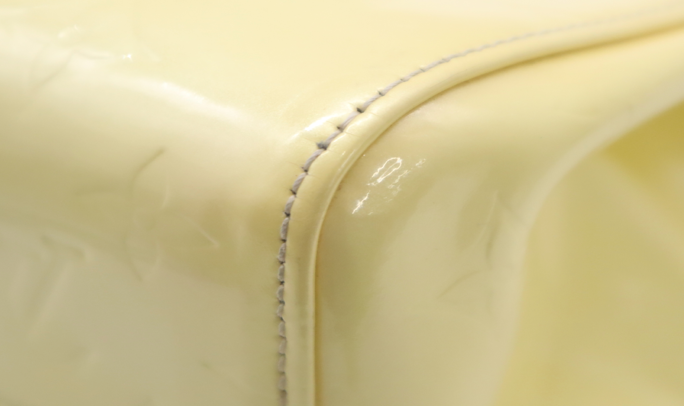 Louis Vuitton Maple Drive PM Pale Yellow Monogram Vernis Handbag