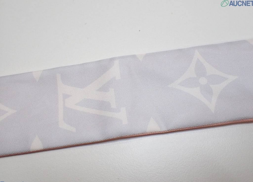 Louis Vuitton Monogram BB Bandeau Silk Scarf Pink White Made in Italy with Box