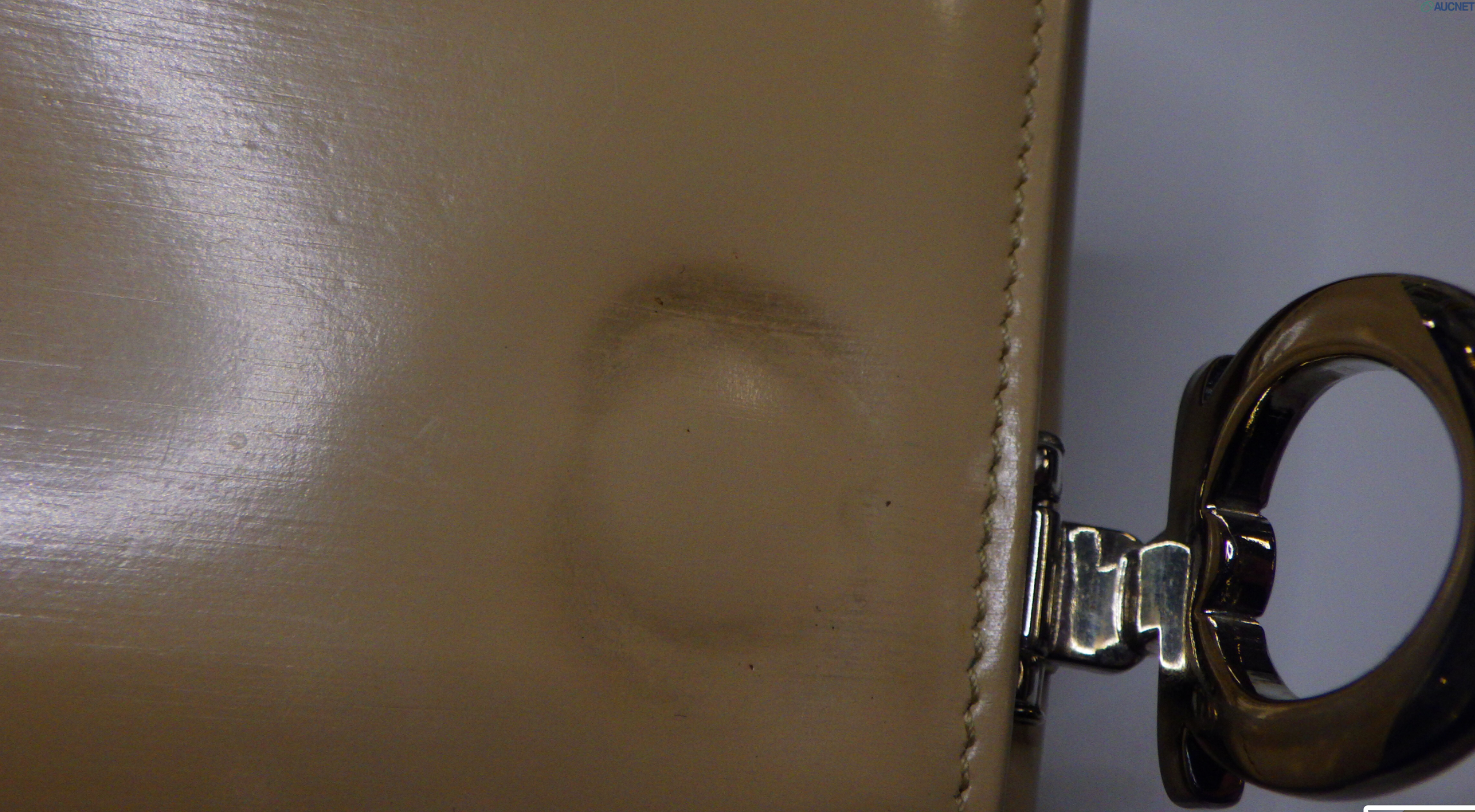 Salvatore Ferragamo Gancini Cream Leather Long Wallet Made in Italy