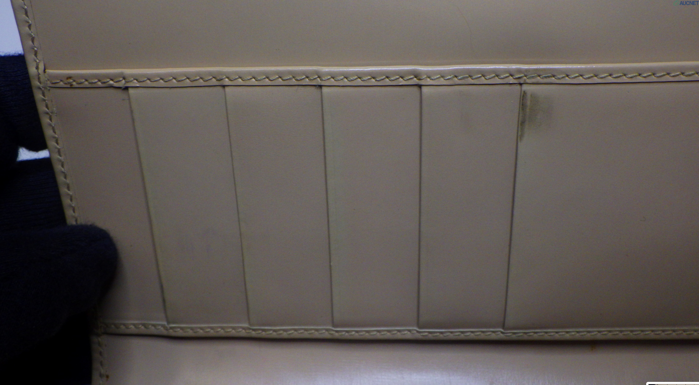Salvatore Ferragamo Gancini Cream Leather Long Wallet Made in Italy