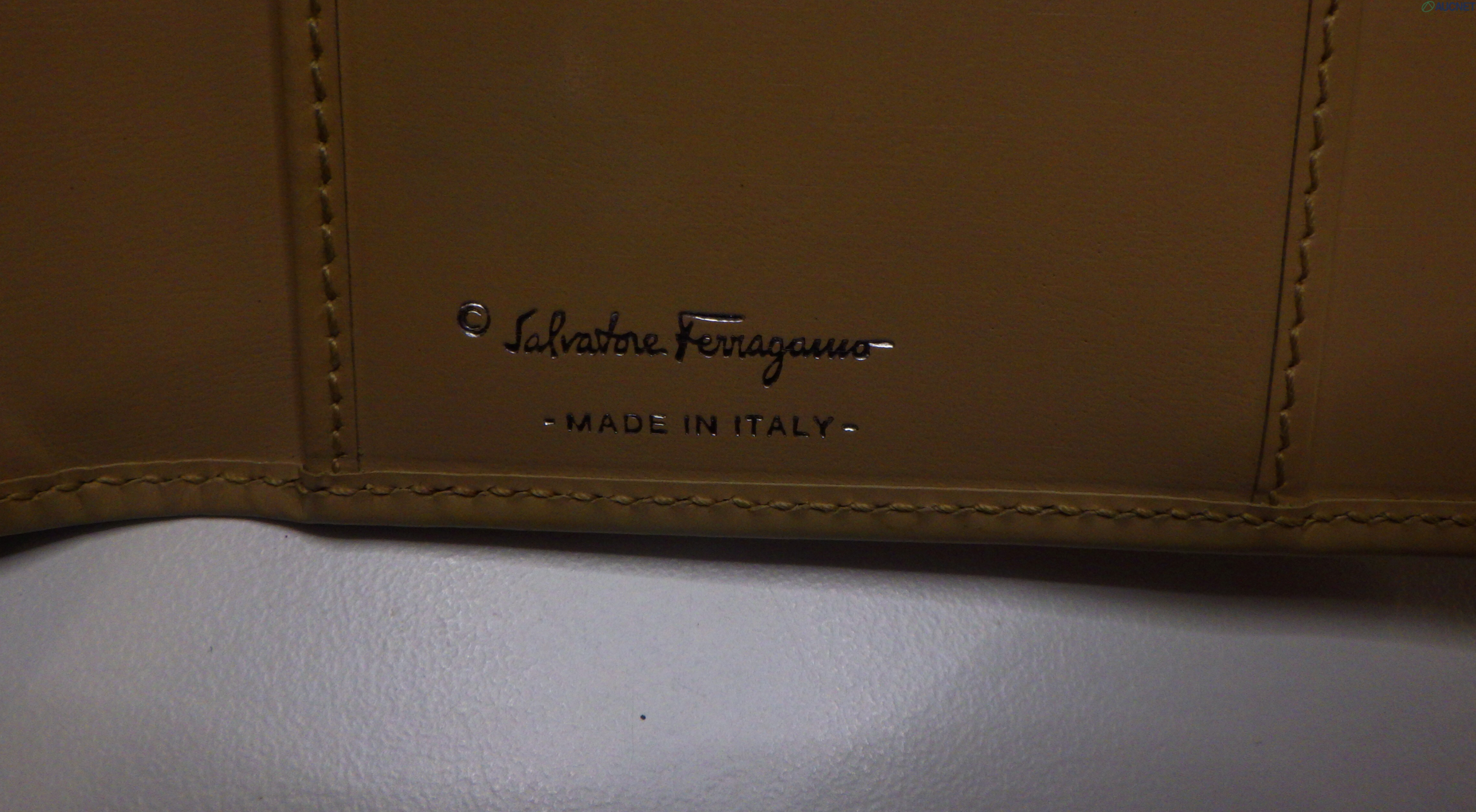 Salvatore Ferragamo Gancini Cream Leather Long Wallet Made in Italy