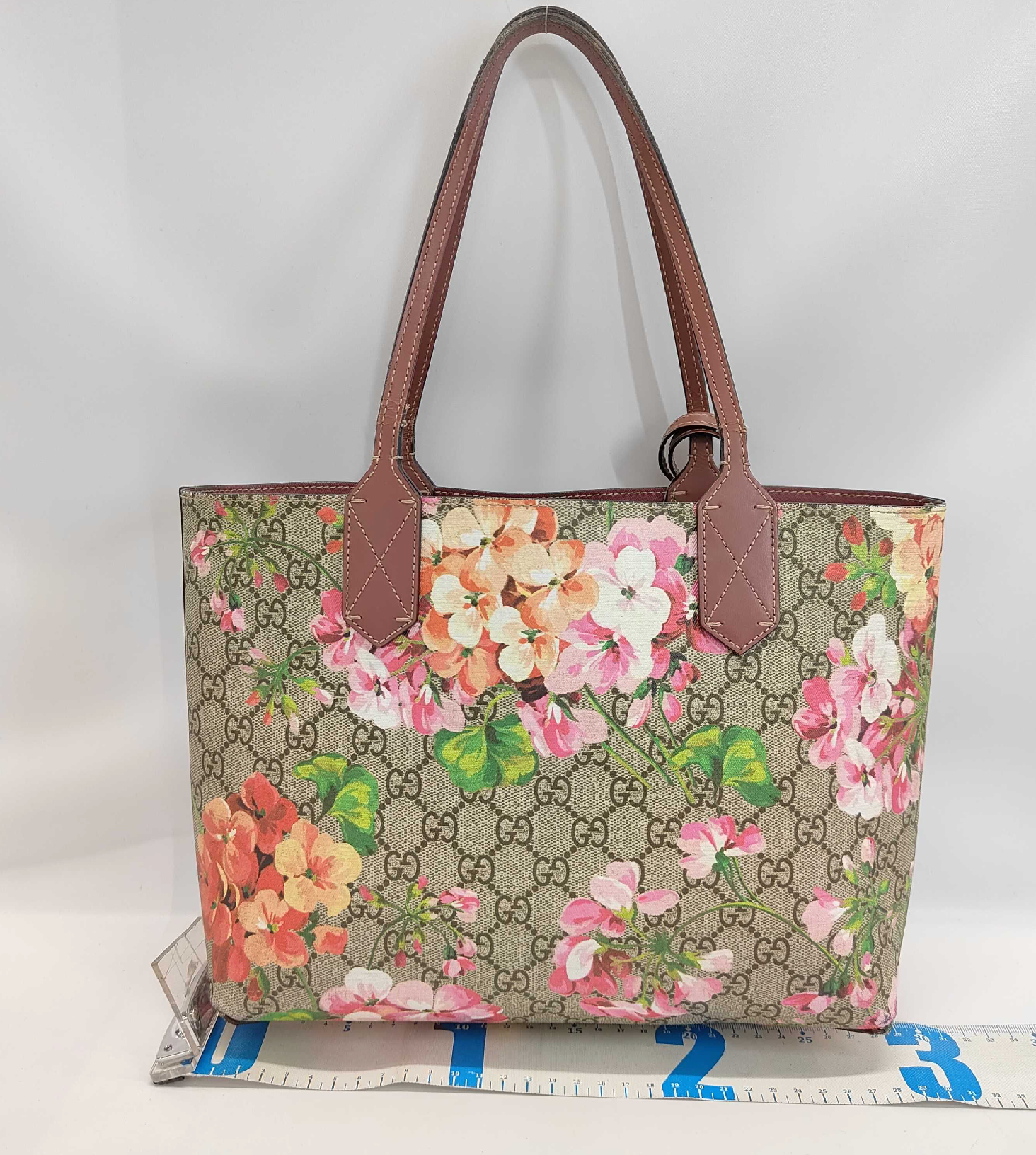 Gucci GG Supreme Blooms Reversible Tote (Small Size)