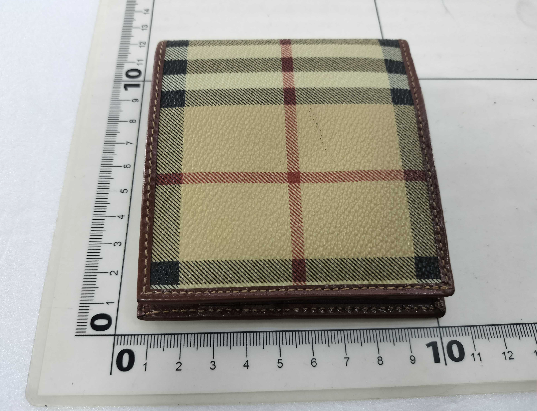 Burberry Nova Check Bifold Wallet – Beige & Brown