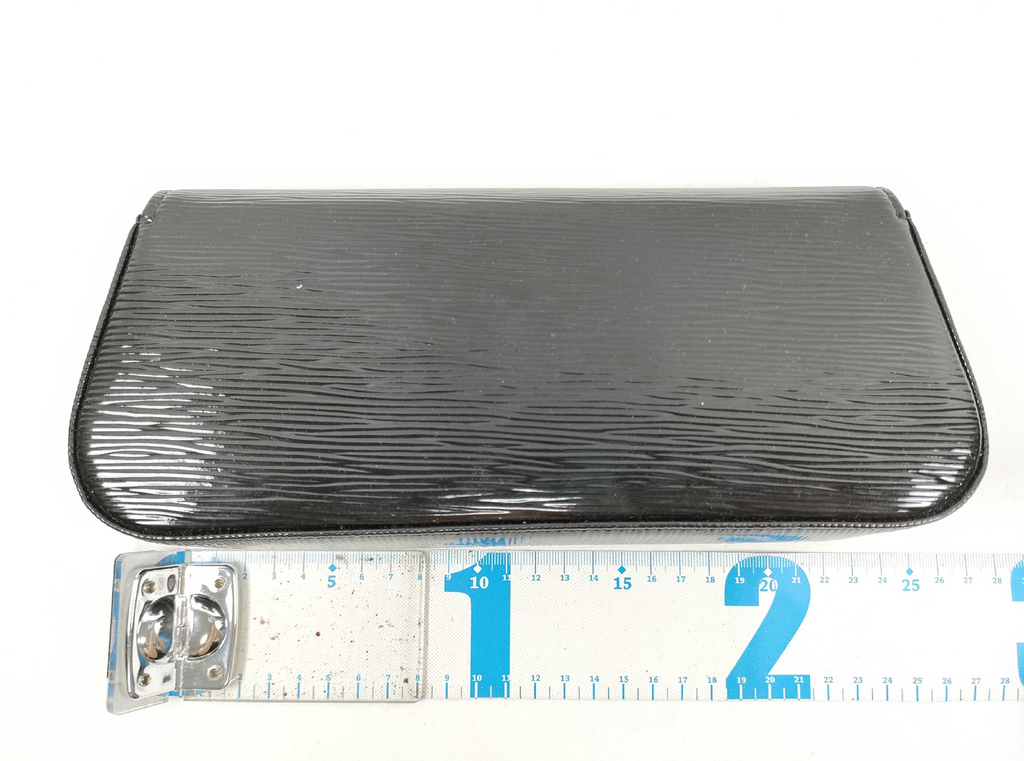 Louis Vuitton Epi Leather Louise Clutch – Black