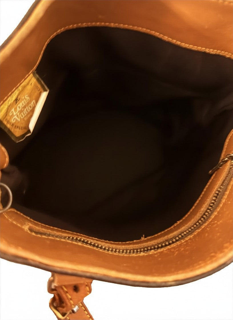 Louis Vuitton Bucket bag