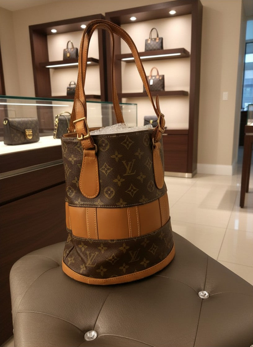 Louis Vuitton Bucket bag