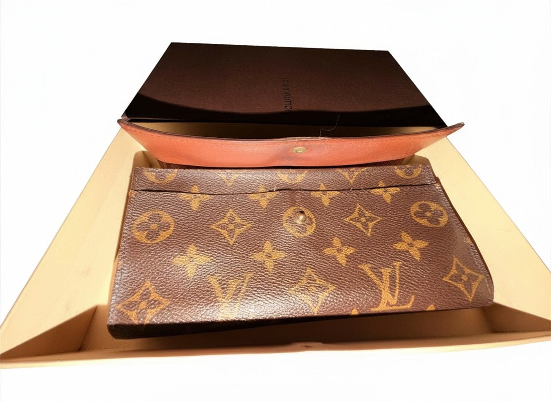 Louis Vuitton Sarah Wallet